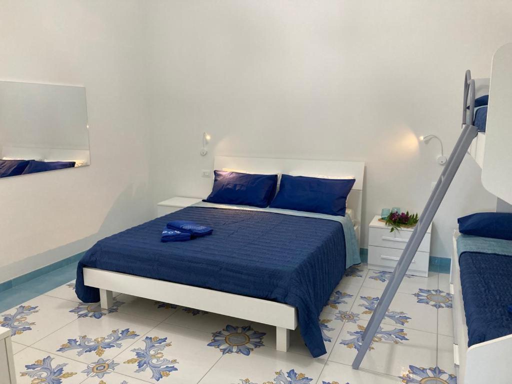 Stella Maris B Apartment Санта Мария ди Кастелабате Екстериор снимка