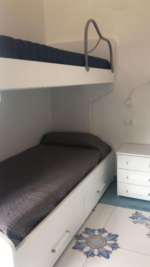 Stella Maris B Apartment Санта Мария ди Кастелабате Екстериор снимка