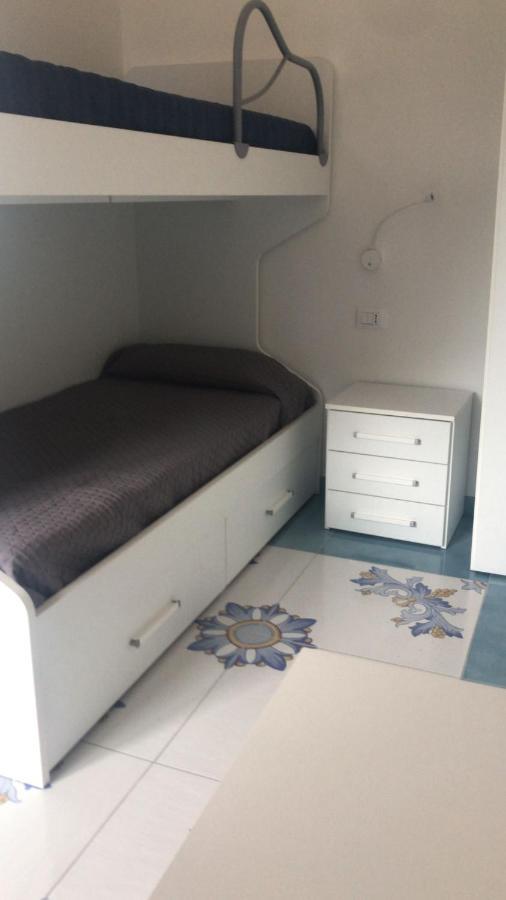 Stella Maris B Apartment Санта Мария ди Кастелабате Екстериор снимка